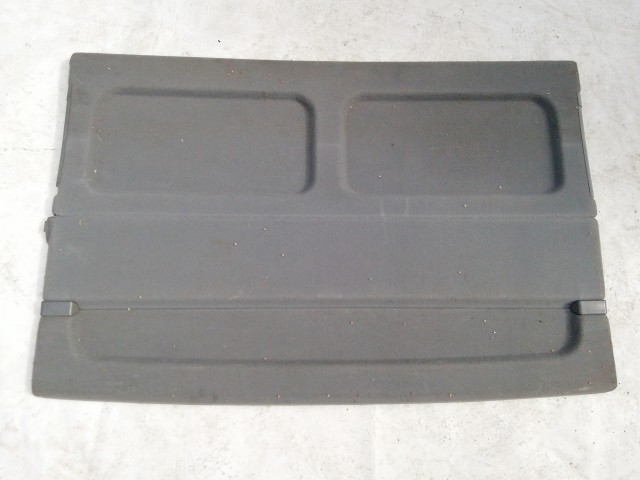 210991 Land Rover Range Rover P38 1994-2001 kalaptartó, a képen látható sérüléssel