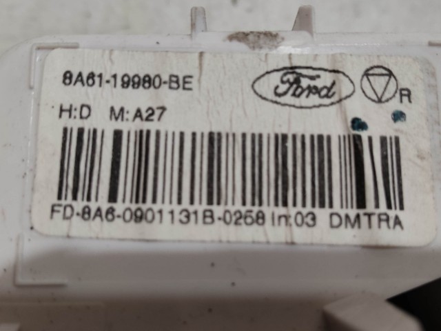 Ford Fiesta 2008-2017 2008-2017 Fűtés- és közép kapcsolók használt  manual