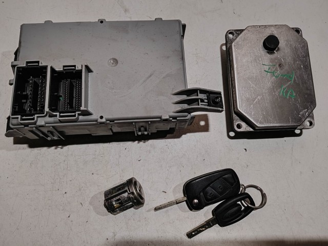 Ford Ka 2008-2016 1,2 8v benzin motorvezérlő szett használt  51903151 , 518735490 , IAW5SF9.AC