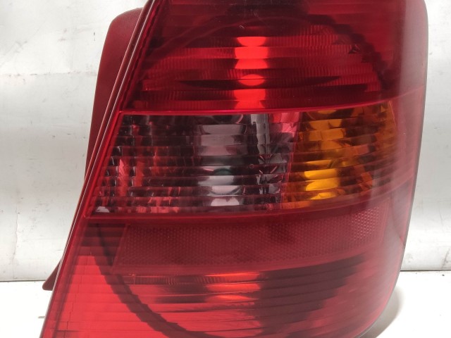 208444 Fiat Stilo 2003-2007 5 ajtós, jobb hátsó lámpa 51735221 Izzó foglalat nélkül!!!!