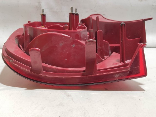 208444 Fiat Stilo 2003-2007 5 ajtós, jobb hátsó lámpa 51735221 Izzó foglalat nélkül!!!!