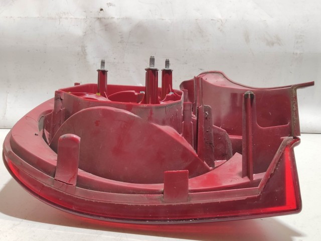 208449 Fiat Stilo 2003-2007 5 ajtós, jobb hátsó lámpa 51735221 Izzó foglalat nélkül!!!!