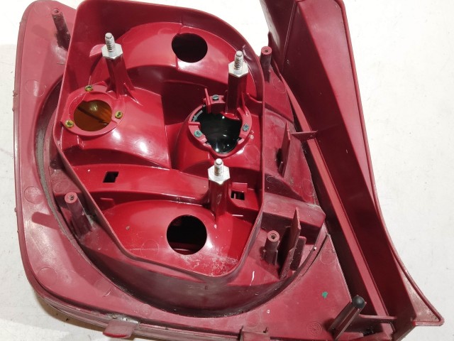 208450 Fiat Stilo 2003-2007 5 ajtós, jobb hátsó lámpa 51735221 Izzó foglalat nélkül!!!!