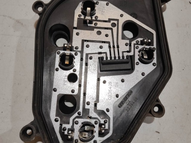 208451 Fiat Stilo 5 ajtós 2003-2007 jobb hátsó Izzó foglalat 