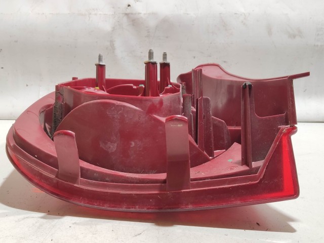 208453 Fiat Stilo 2003-2007 5 ajtós, jobb hátsó lámpa 51735221 Izzó foglalat nélkül!!!!