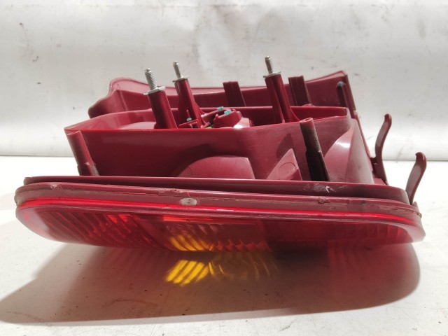 208453 Fiat Stilo 2003-2007 5 ajtós, jobb hátsó lámpa 51735221 Izzó foglalat nélkül!!!!