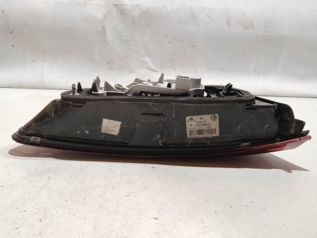 208460 Alfa Romeo Giulietta 2010-2020 jobb hátsó belső lámpa 50531132