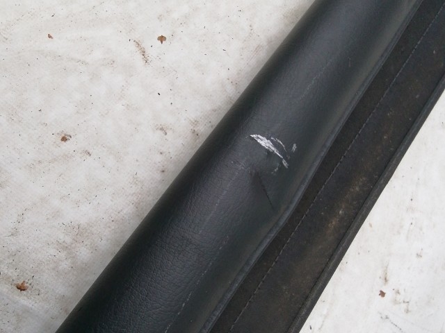 210972 Subaru Impreza 1992-2000 kalaptartó (csomagtér roló)