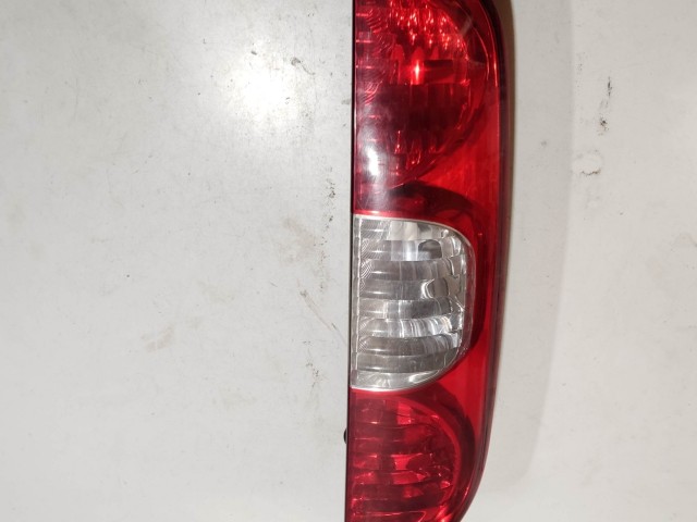 208252 Fiat Doblo 2005-2009 jobb hátsó lámpa, izzófoglalat nélkül!! 51755144