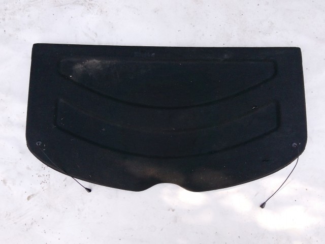 211022 Alfa Romeo Giulietta 2010-2020 kalaptartó, a képen látható sérüléssel