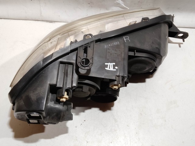 208558 Fiat Punto III. 2003-2010 bal első fényszóró (utángyártott)