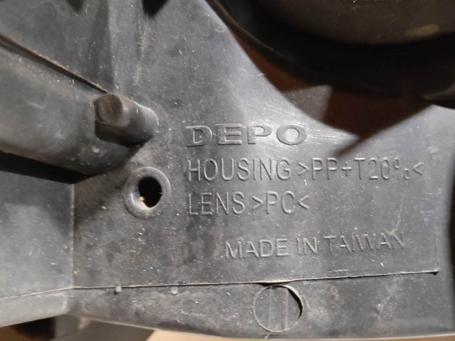 208558 Fiat Punto III. 2003-2010 bal első fényszóró (utángyártott)