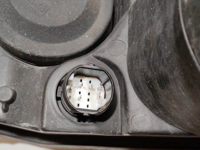 208578 Fiat Punto III. 2003-2010 jobb első fényszóró 46849354