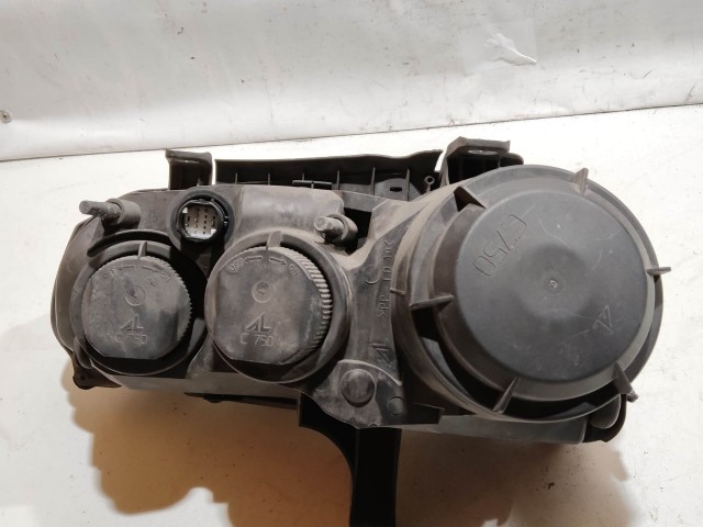 208584 Alfa Romeo 159 2005-2011 jobb első fényszóró