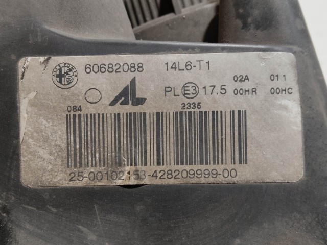 208584 Alfa Romeo 159 2005-2011 jobb első fényszóró