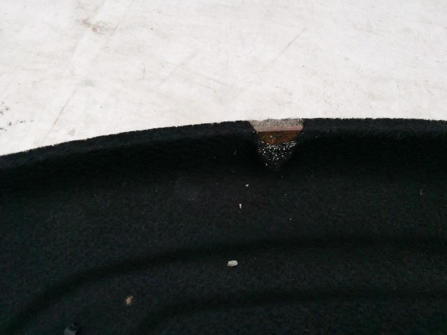 211067 Ford Fiesta 1995-2002 kalaptartó, a képen látható állapotban