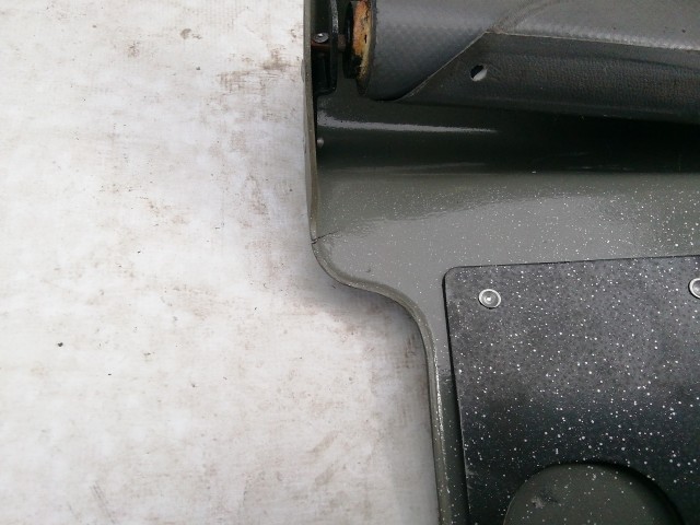 211062 Opel Frontera 1991-2003 kalaptartó (csomagtér roló)