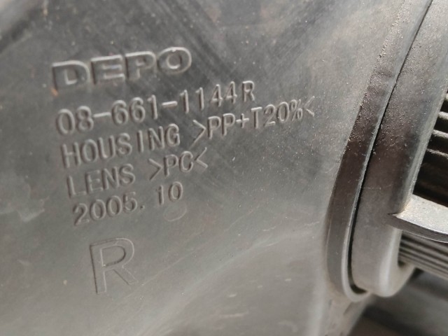 208604 Fiat Multipla 2003-2010, Fiat Idea jobb első fényszóró 51780719 (utángyártott)