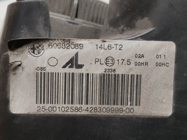 208606 Alfa Romeo 159 2005-2011 bal első  fényszóró 60682089