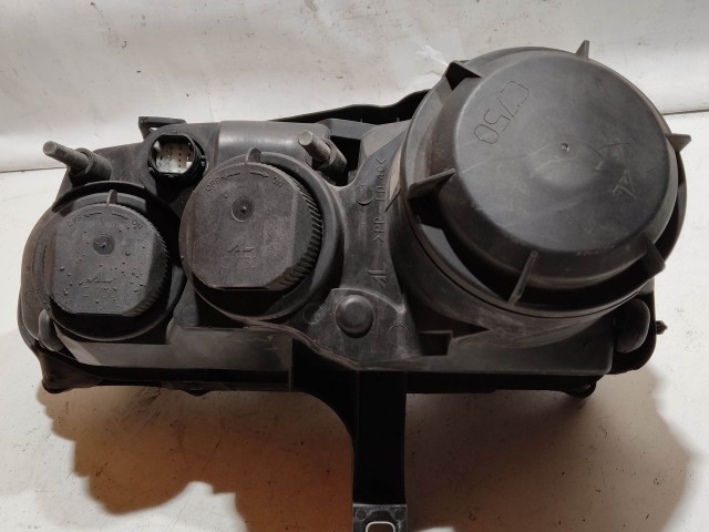 208607 Alfa Romeo 159 2005-2011 jobb első fényszóró
