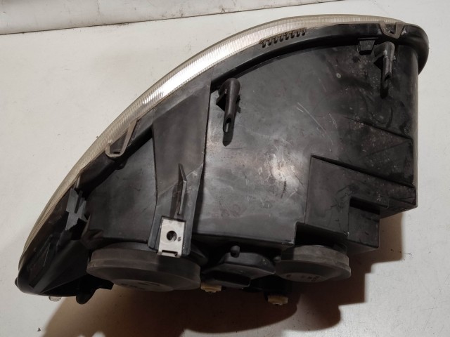 208622 Lancia Ypsilon II. 2007-2011 jobb első fényszóró
