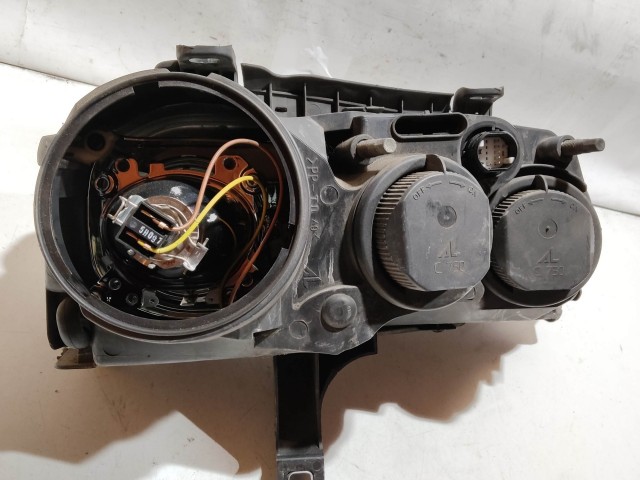 208631 Alfa Romeo 159 2005-2011 bal első  fényszóró, egy izzó takaró kupak hiányzik!!!