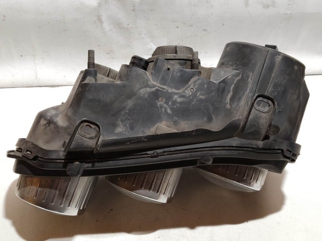 208631 Alfa Romeo 159 2005-2011 bal első  fényszóró, egy izzó takaró kupak hiányzik!!!