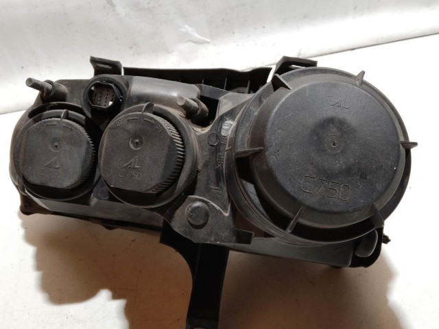 208632 Alfa Romeo 159 2005-2011 jobb első fényszóró