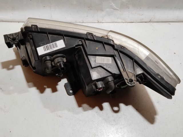 162454 Fiat Freemont 2011-2015 jobb első fényszóró, magasság állító motor nélkűl!!