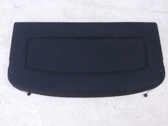 211113 Ford Focus 2018- kalaptartó  