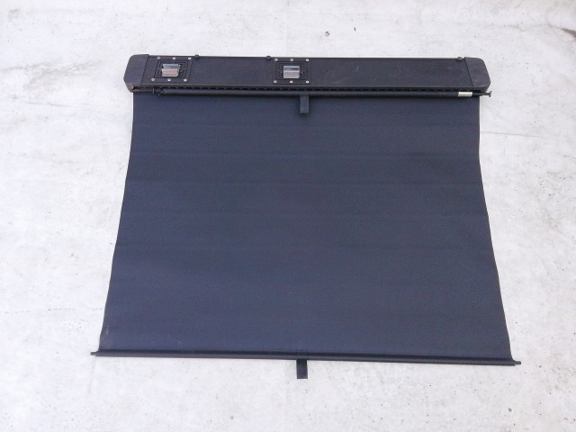 211086 Mercedes Benz C-class w202 1992-2000 kalaptartó (csomagtér roló)