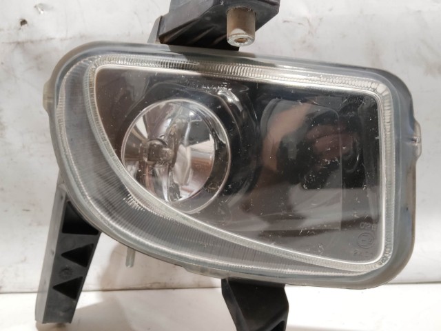 208674 Fiat Grande Punto 2005-2009 jobb első ködlámpa, fekete belsős 51782368