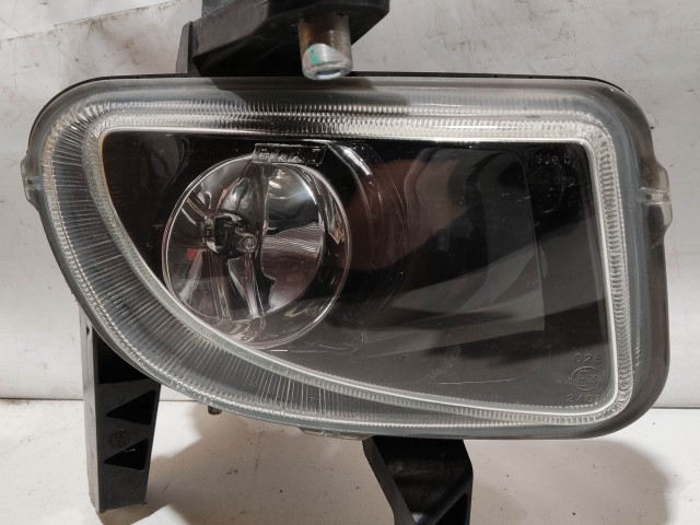 208675 Fiat Grande Punto 2005-2009 jobb első ködlámpa, fekete belsős 51782368