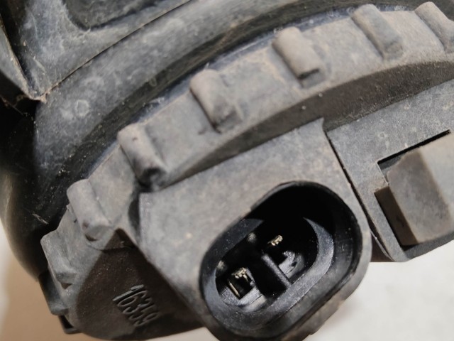 208677 Fiat Grande Punto 2005-2009 jobb első ködlámpa, fekete belsős 51782368