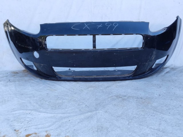 208698 Fiat Grande Punto  2005-2009 sötét kék színű első lökhárító, a képen látható sérüléssel