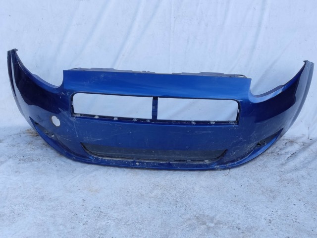 208700 Fiat Grande Punto  2005-2009 kék színű első lökhárító, a képen látható sérüléssel
