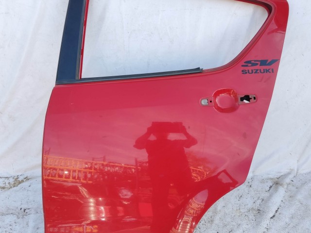 208702 Opel Agila, Suzuki Splash 2008-2014 piros színű bal hátsó ajtó