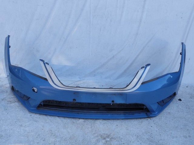 208708 Seat Leon 5F 2012-2017 világoskék színű első lökhárító