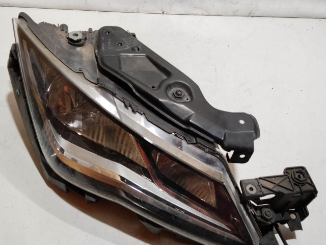 208775 Seat Leon 5F 2012-2017 jobb első fényszóró 90022036