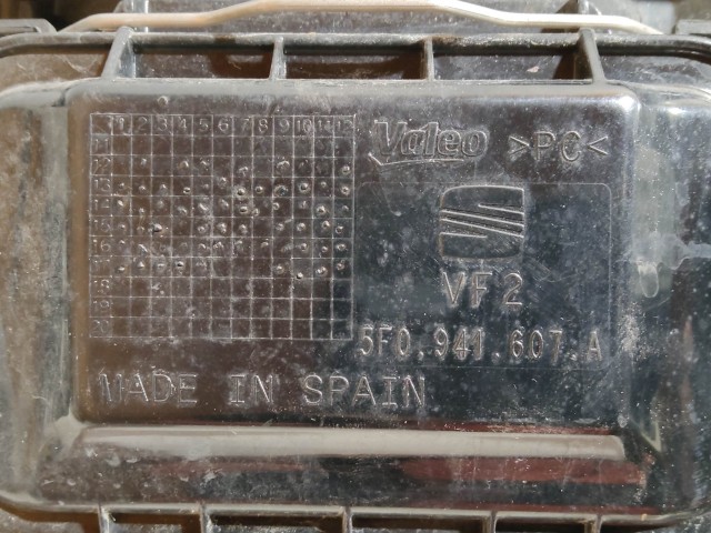 208775 Seat Leon 5F 2012-2017 jobb első fényszóró 90022036