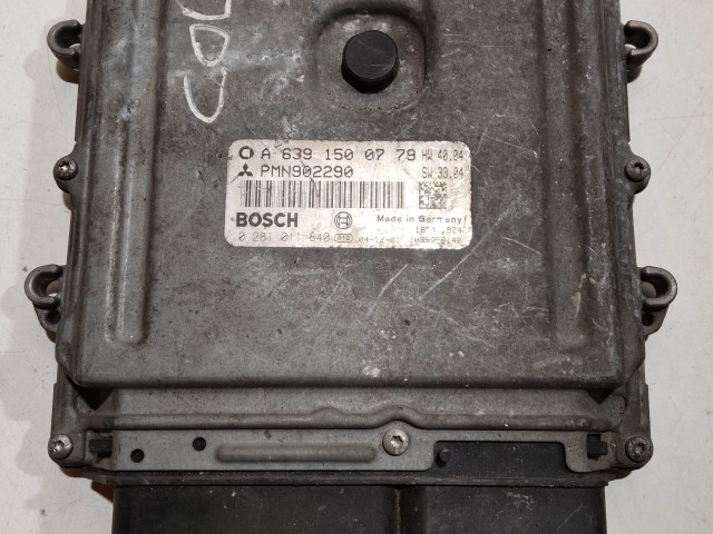 Motorvezérlő használt   Bosch 0281011840 A6391500779