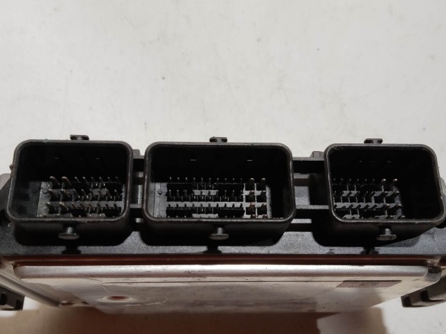 Peugeot 207 1,6 Diesel motorvezérlő, Bosch 0281013868 , 9663755480