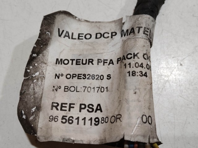 208814 Peugeot 206 motorvezérlő elektromos csatlakozó, a képen látható sérüléssel SW9656304480 , 9647498180