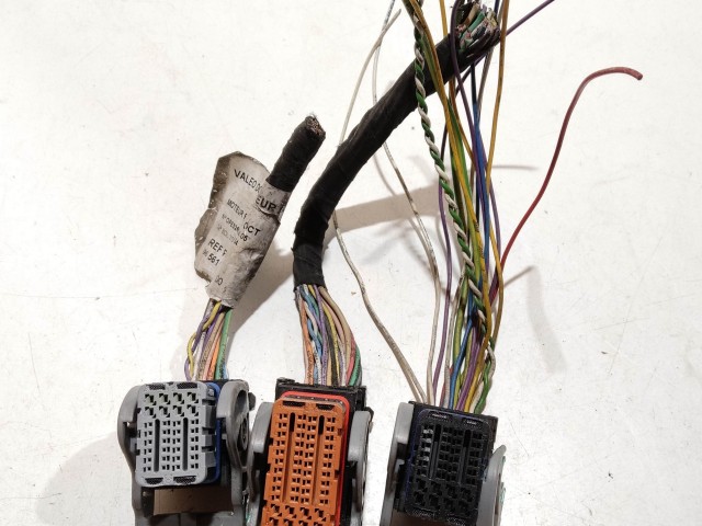 208814 Peugeot 206 motorvezérlő elektromos csatlakozó, a képen látható sérüléssel SW9656304480 , 9647498180