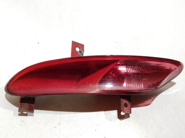 208836 Alfa Romeo GT 2003-2010 ködlámpa izzó foglalat nélkül, a képen látható sérüléssel