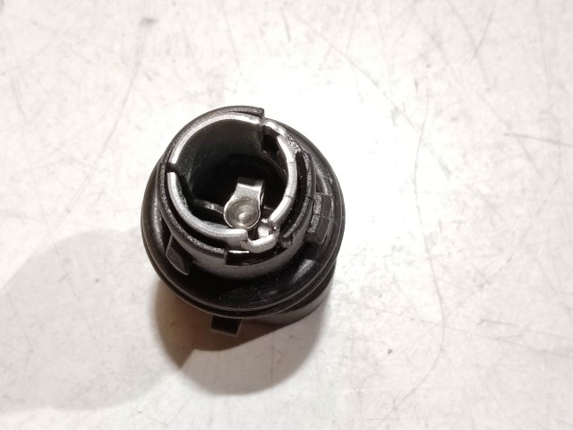 208837 Alfa Romeo GT 2003-2010 Izzó foglalat, hátsó ködlámpa 