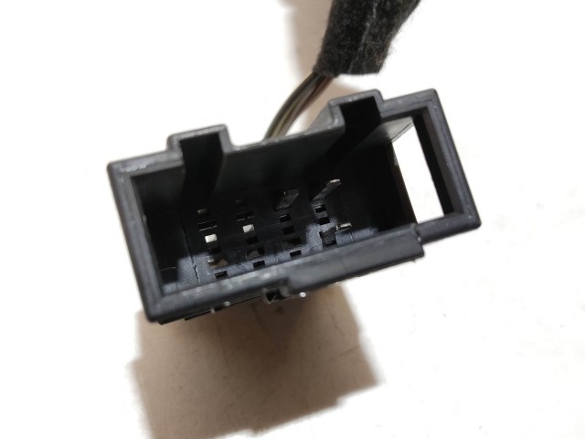 Seat Leon 5F 2012-2020 2012-2020 ablakemelő kapcsoló  használt  hátsó