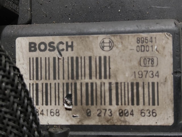 208889 Toyota Yaris I. 1999-2005 Abs, a képen látható sérüléssel 0265216904 , 44510-0D011