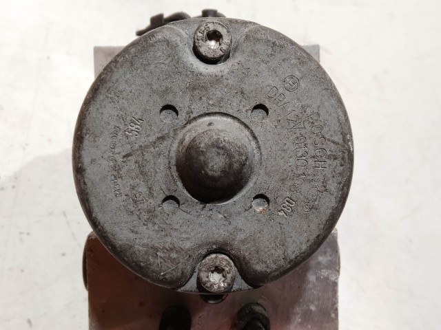 208889 Toyota Yaris I. 1999-2005 Abs, a képen látható sérüléssel 0265216904 , 44510-0D011