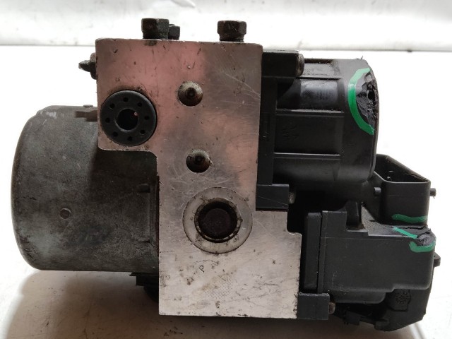 208889 Toyota Yaris I. 1999-2005 Abs, a képen látható sérüléssel 0265216904 , 44510-0D011